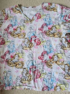 Disney Princess Scrub Top With Pockets Womens Size 3X